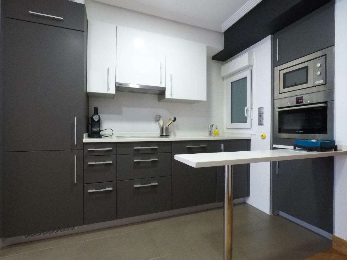 Gros Beach Apartment Сан-Себастьян Екстер'єр фото