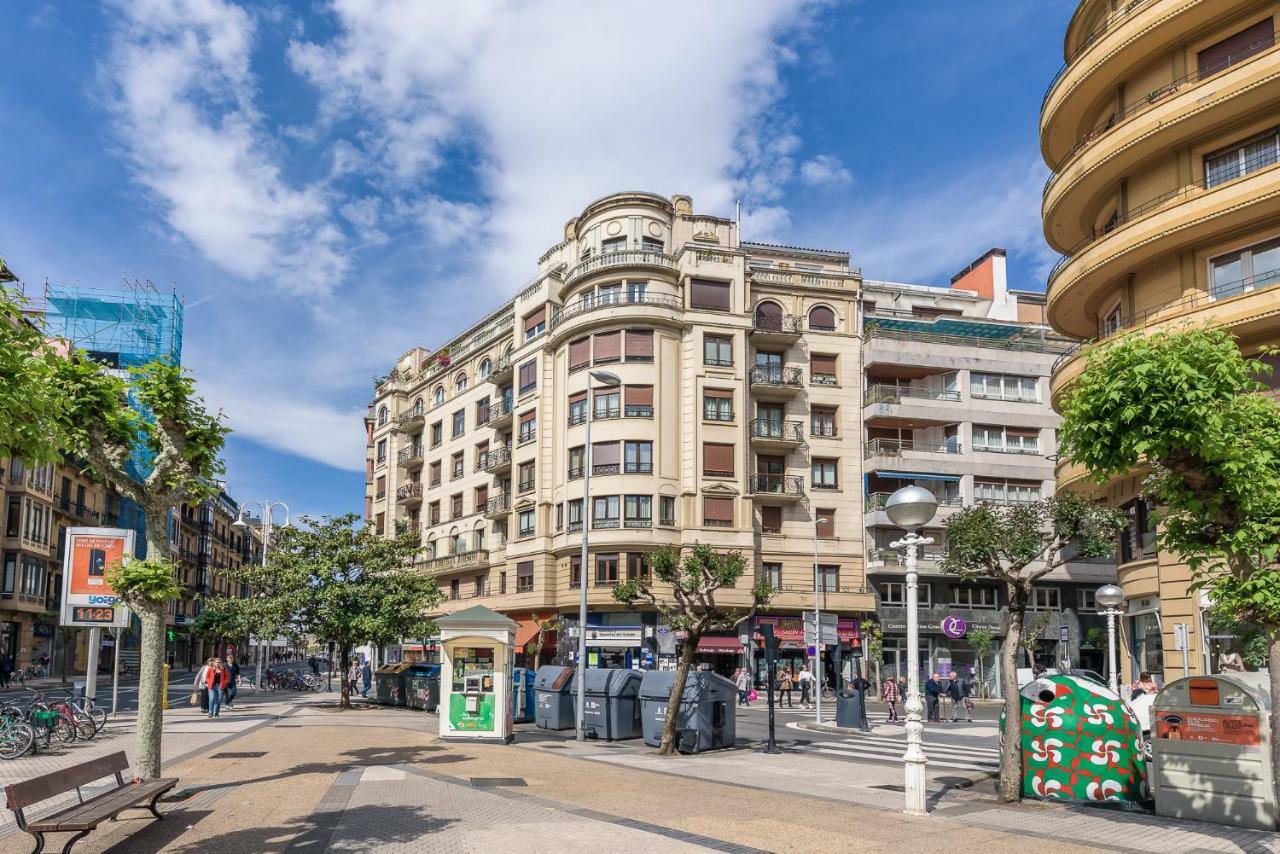 Gros Beach Apartment Сан-Себастьян Екстер'єр фото